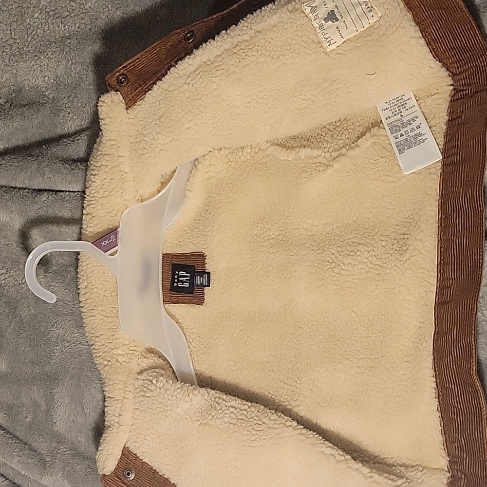 Gap jacket - Picture 3 of 3